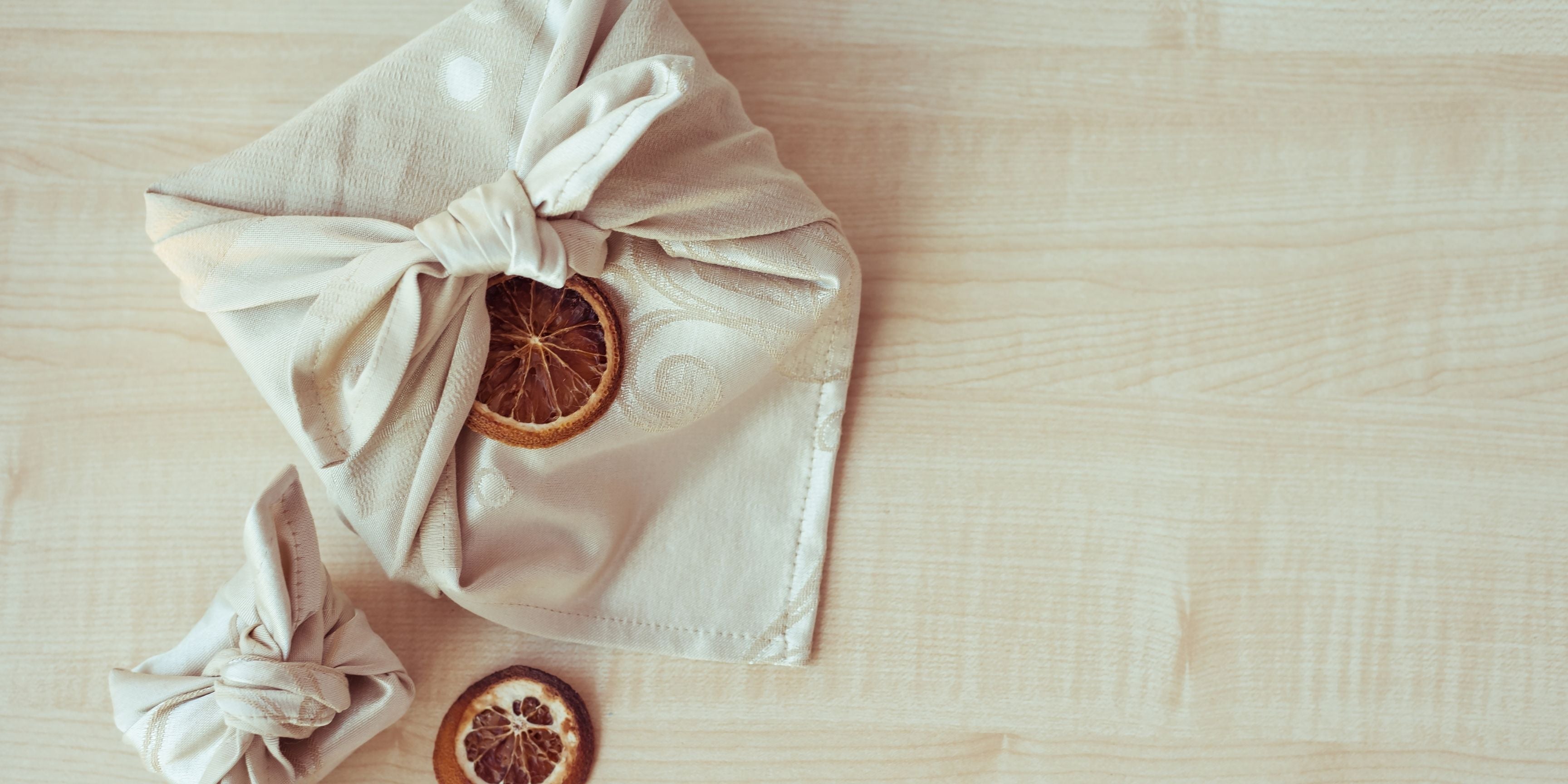 Gift wrapping guide: How to wrap a gift in fabric?